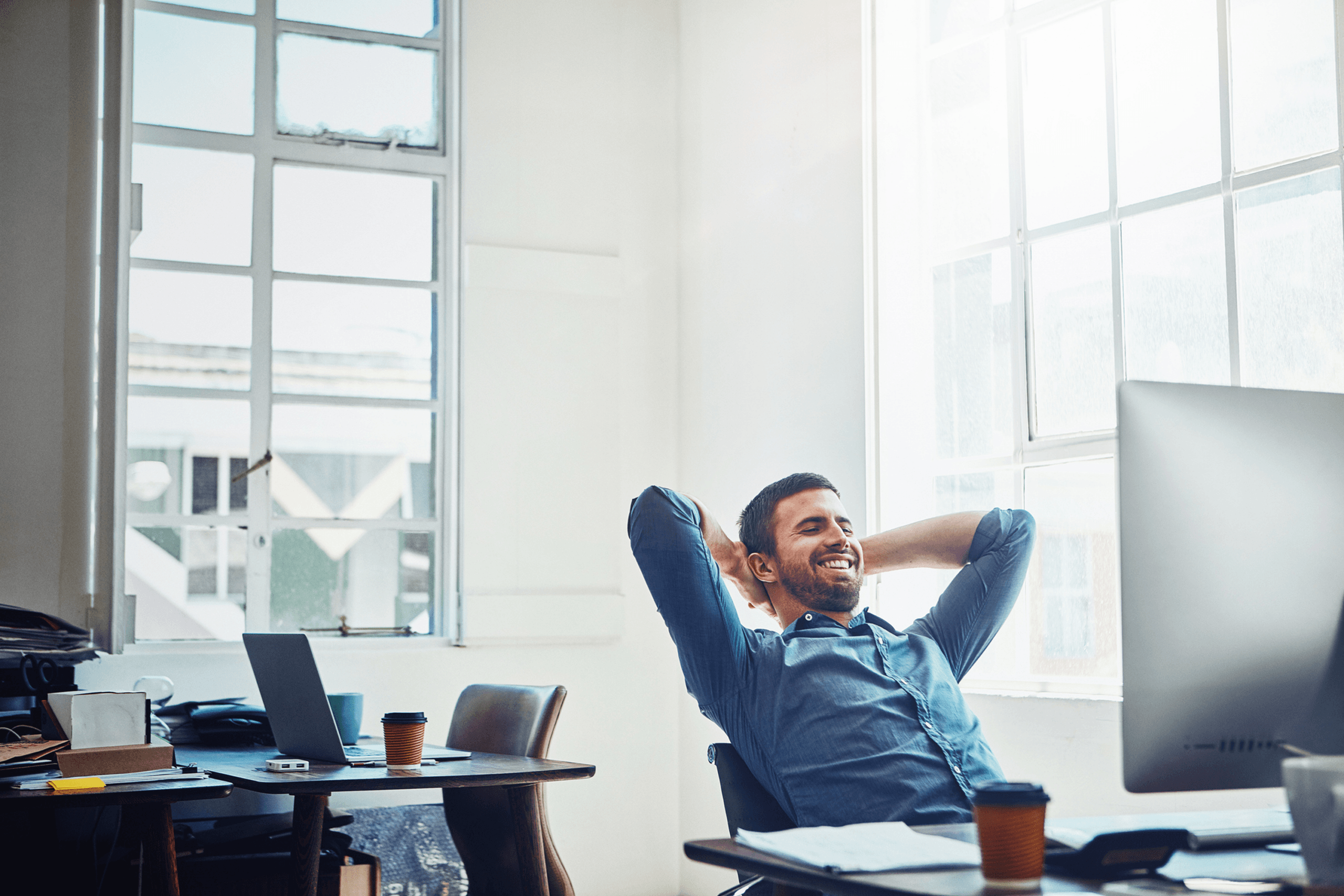 image relaxed employee 1500 1000